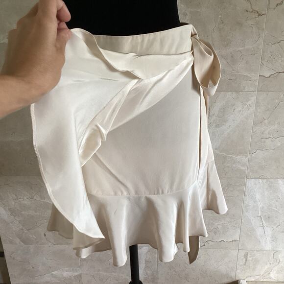 Michelle Mason Silk Wrap Skirt 6 Neutral Ruffle, Soft girl Quiet Luxury Coquette - Picture 8 of 12